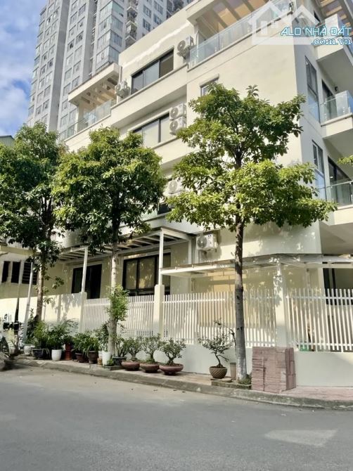 🏰 CỰC HIẾM! BIỆT THỰ LÔ GÓC NGUYỄN TRÃI - 1 HẦM 5 NỔI - 156M² - 25M MẶT TIỀN - Ở/VP - 1