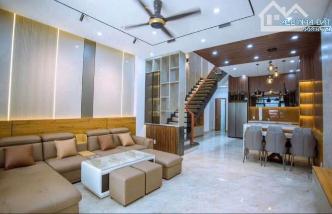 GỒNG LỖ BÁN GẤP NHÀ NAM KỲ KHỞI NGHĨA, QUẬN 3. GIÁ 4,75TỶ/59,3M2. ĐANG CHO THUÊ 18TRIỆU/TH - 1