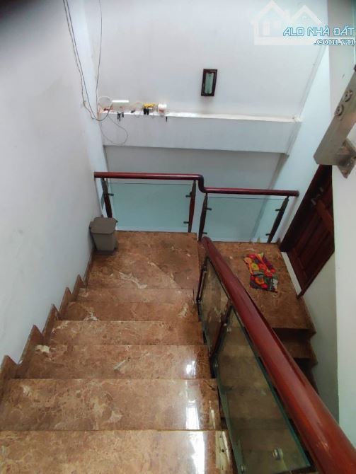 Định cư Mỹ - bán nhà sổ vuông vức - 2 mặt tiền hẻm ô tô. - 1