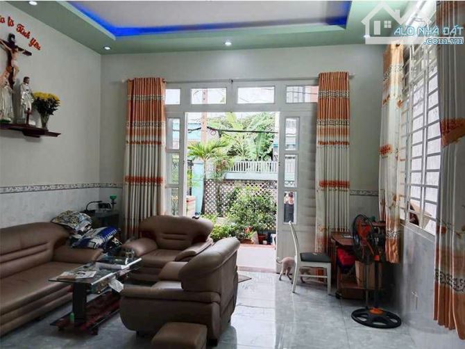 CẦN BÁN GẤP-Nhà Lê Đức Thọ - Sát Chợ Xóm Mới 70tr/m2,DT: 120m2 Ngang Lớn 6m - Xe Tải Tránh - 1