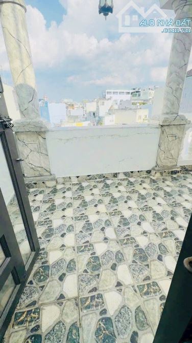 2 mặt tiền hẻm ! Bán nhà Bình Thạnh HXH Phan Văn Trị - 3 tầng BTCT (4.6x12m) 10.5 tỷ - 1