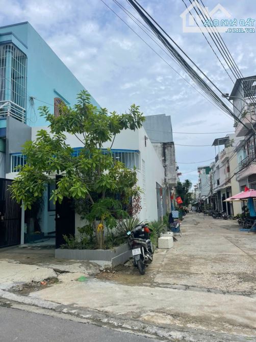 BÁN NHÀ ĐẸP  CĂN GÓC 2 MẶT TIỀN ĐƯỜNG THOÁNG KHU HÒN XỆN DT 71M GIÁ 5TY200 - 1