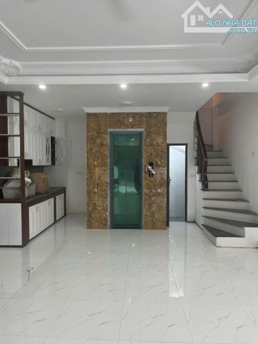 Nhà 50m2 x 6 Tầng Phường Sài Đồng Ô Tô Tránh Thông - 1