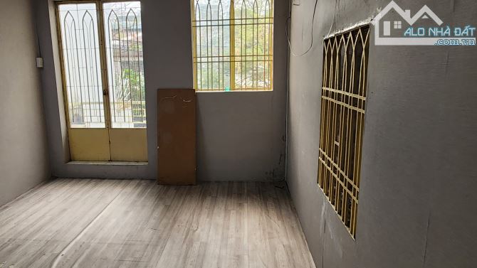 Cho thuê nhà cấp 3 nguyên căn 74m2 2 lầu 1 phòng ngủ Phường 10, Gò Vấp - 1