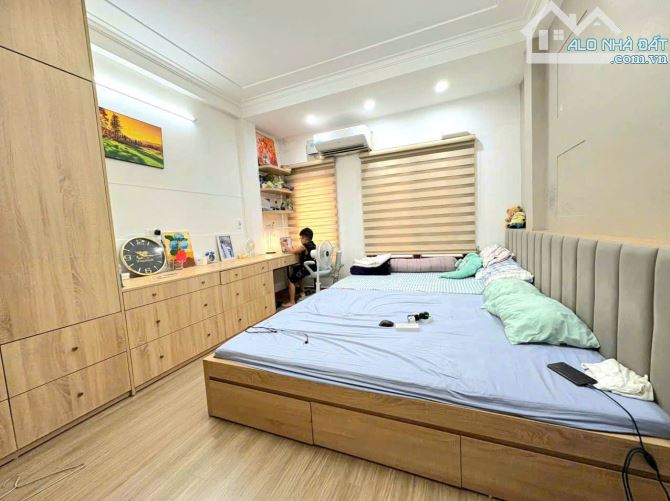 [HIẾM] Bán nhà Hoàng quốc Việt 37m2*5T, cách ô tô 25m, nhà đẹp ở ngay, dân trí cao, 7.5 tỷ - 1