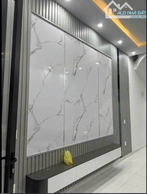 Bán nhà mặt đường Tô Vũ, Văn Cao, vị trí đẹp, kinh doanh tốt - 1