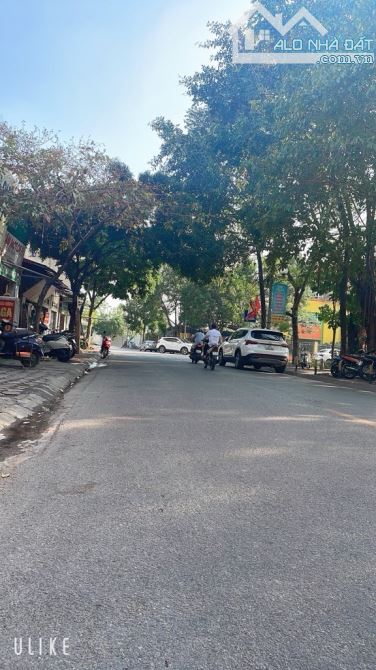 🔥 BÁN ĐẤT TẶNG NHÀ 3 TẦNG – SÁT MẶT PHỐ THẠCH BÀN 🔥 🏡 Diện tích: 85m², mặt tiền 5m, sổ - 1