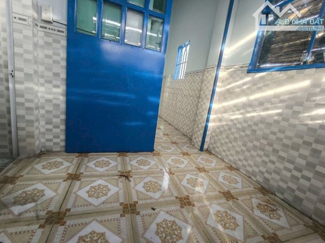 VIP NHẤT TRUNG TÂM HÓC MÔN NHÀ 2 TẦNG MẶT TIỀN Đường  NHỰA ĐẸP  KD SẦM UẤT LÊ THỊ 3,5 T - 1