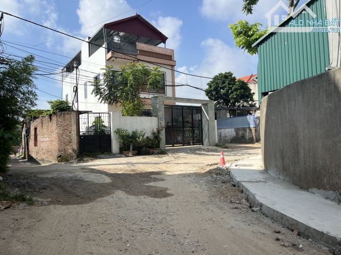 Bán 2lô đất liền nhau .có thể bán 1lô chỉ đã tách sổ .195m full -Tiên Dược - 1