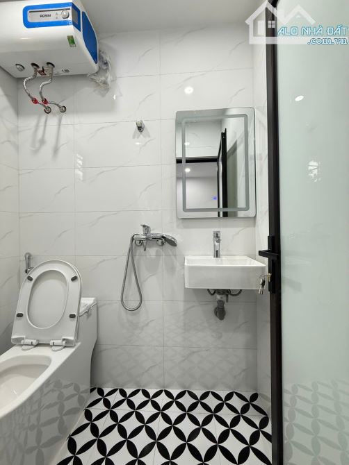 BÁN nhà B12 Tập Thể Nghĩa Tân 23/75 T5+6 3.950 tỷ Cầu Giấy - 1