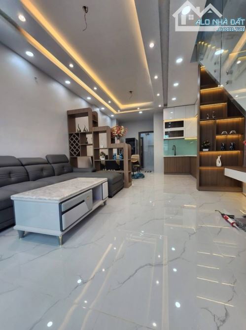 MUA 1 ĐƯỢC 2 – NHÀ 2 MT HUỲNH TẤN PHÁT, P. TÂN PHÚ, Q7 - 1