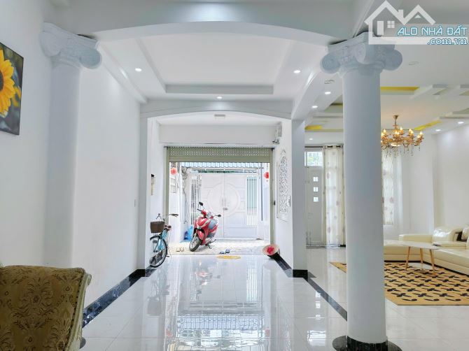 Bán biệt thự đường số 10, khu dân cư Bình Hưng, 7x19,5 , Sổ riêng hoàn công đủ,Bình Chánh - 1