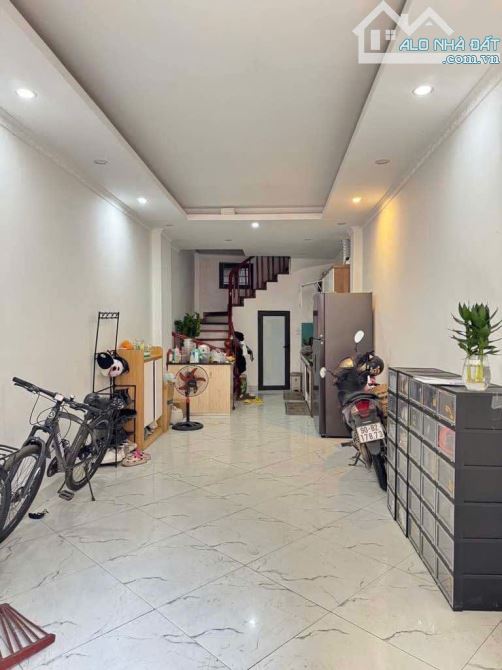 CHỦ CẦN TIỀN XOAY VỐN - BÁN GẤP NHÀ 5 TẦNG XUÂN ĐỈNH - SAU ĐẠI SỨ QUÁN HÀN QUỐC - TL SÂU - 1