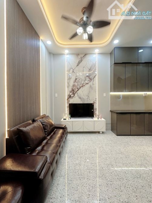 🌟 SIÊU PHẨM NHÀ 4 TẦNG, NGUYỄN THIỆN THUẬT, VIEW LANDMARK 81, CHỈ 3.999 TỶ TL. - 1