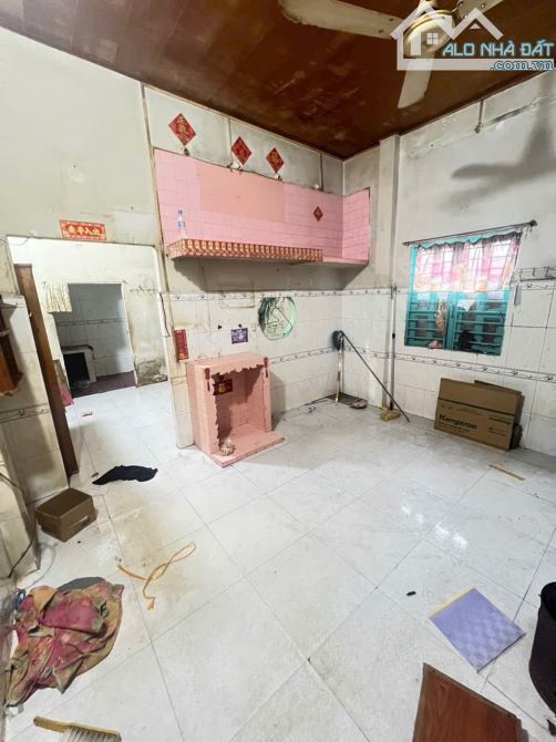 Nhà góc 2 tầng sau lưng căn MT đường Bông Sao P5Q8. Giá: 2.85 tỷ - 1