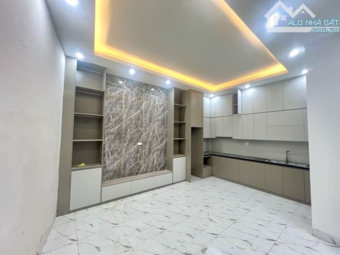 BÁN GẤP NHÀ TỰU LIỆT- NHÀ MỚI - 15m ra ô tô tránh- 5 tầng 5 ngủ- 60m- 7.85 tỷ - 1