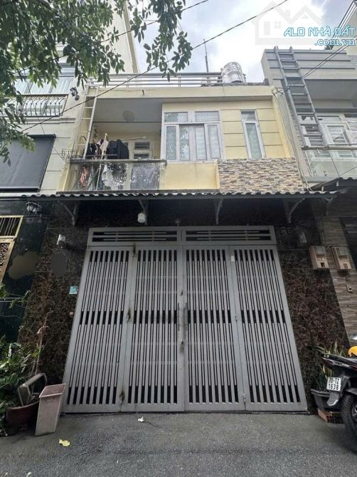 HẺM XE HƠI VÀO NHÀ THỐNG NHẤT F11 - 42M2 - 2 TẦNG - GẦN LOTTE NVL - NHỈNH 5 TỶ - 1