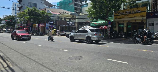 Bán đất tặng nhà 119m2 ngang 7m sát Hồ NGhinh chỉ 17 tỷ - 1