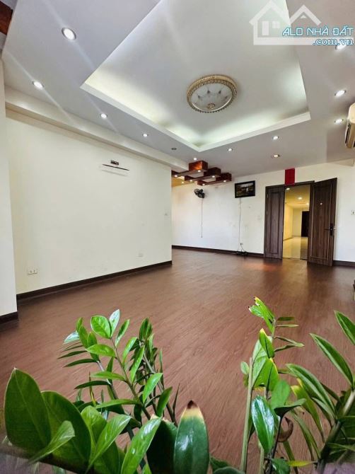Bán căn hộ 120m2, toà nhà A2- 299 phố Vọng, căn góc tầng đẹp, nội thất sang trọng - 1