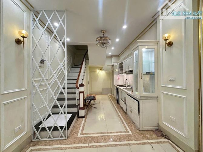 Nhà đẹp Mỹ Đình 30m2 5 tầng full NT đẹp giá chỉ nhỉnh 6 tỷ - 1