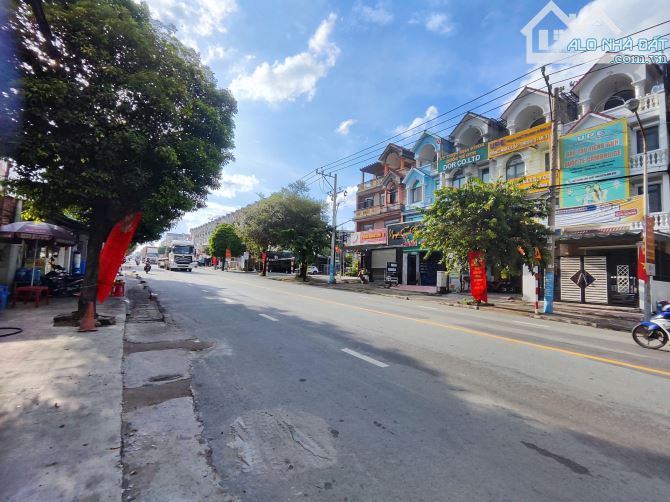 7,2Tỷ TL🔥Bán nhà Thô 1 trệt 3 lầu MT đường ĐT743A, KDC Phú Hồng Thịnh 10, P.Bình An_Dĩ An - 1