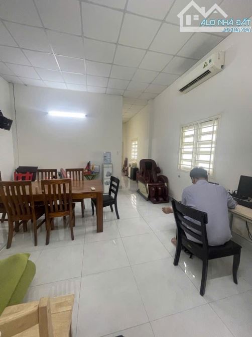 BÁN ĐẤT TẶNG VƯỜN 120M² – KHU PHÂN LÔ AN PHÚ – GẦN THE VISTA – DTSD 200M² - 1