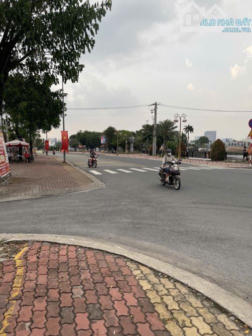LÁI THIÊU NHÀ TRỆT LỬNG DT 64 M2 GIÁ 3,1 TỶ - 1