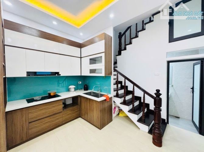 🌟 BÁN NHÀ TRUNG TÂM ĐỐNG ĐA – DIỆN TÍCH RỘNG – NGÕ THÔNG – BA GÁC ĐỖ CỬA – Diện tích : 36 - 1
