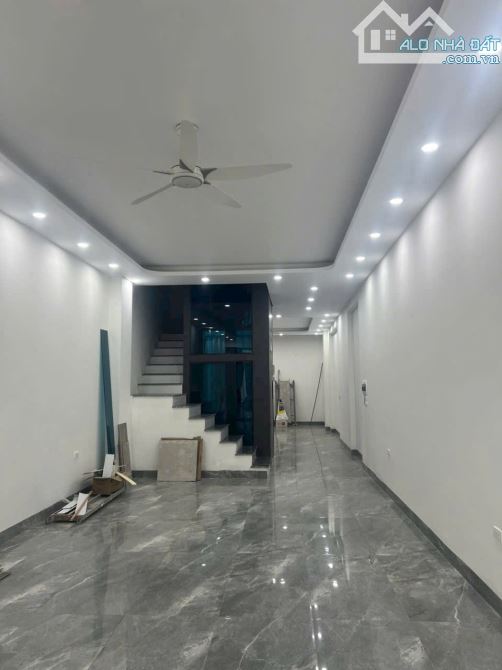 🏫BÁN NHANH LIỀN KỀ KĐT VĂN PHÚ -KINH DOANH -ĐƯỜNG TRƯỚC NHÀ 18M-VỈA HÈ- CÓ THANG MÁY - 1