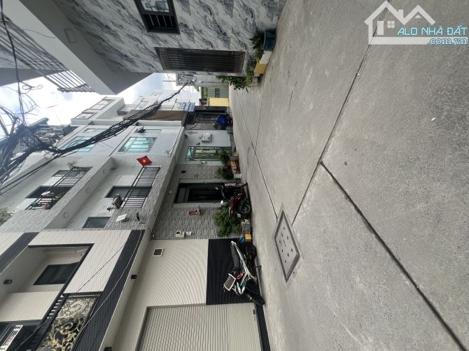 💥💥HẺM XE HƠI TRÁNH NHAU, NHÀ 2 TẦNG BTCT NGANG 4.5M , NỞ HẬU 12M- GIÁ 6.xx TỶ - 1