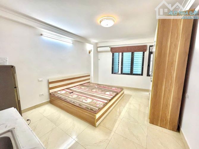 BÁN CĂN HỘ DÒNG TIỀN 30TR/ THÁNG - NGÕ 734 KIM GIANG 7T X 40M2 7 TỶ 8 - 1