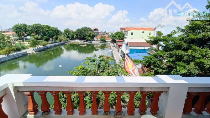 Cần Bán Nhà 3 tầng 80m2 View Hồ Cực Đẹp - 1