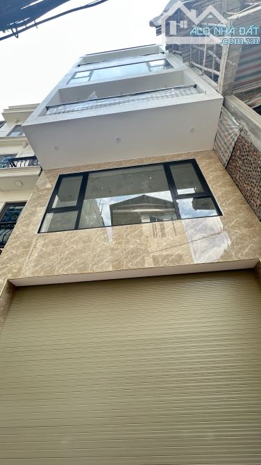BÁN NHÀ MỚI 6 TẦNG – PHỐ TRẠM LONG BIÊN – 65M² – MẶT TIỀN 5,2M – CHỈ 15,5 TỶ - 1