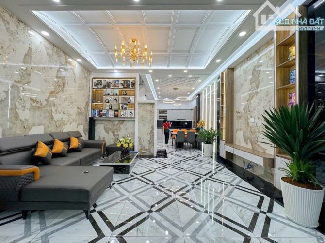 BÊN SÔNG SÀI GÒN TRẦN VĂN KHÁNH TÂN THUẬN ĐÔNG QUẬN 7- DT: 5.2*11M – 6 TỶ 8 - 1