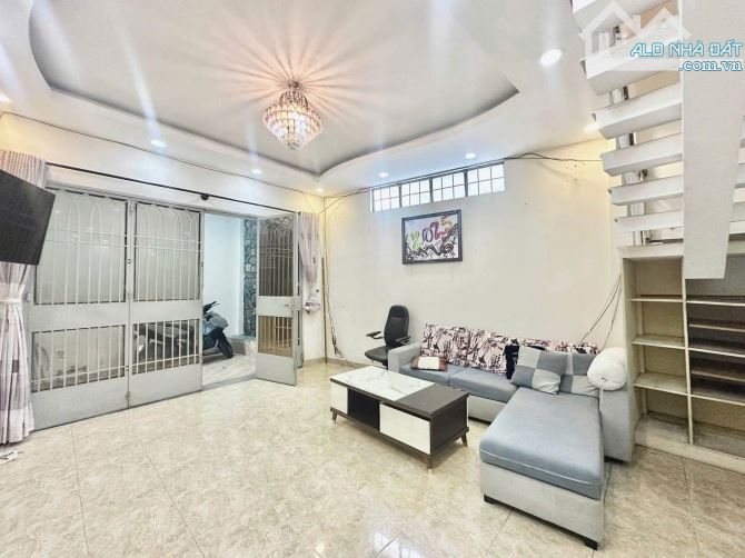 Nhà Cho Thuê Nguyên Căn Hẻm Phan Đăng Lưu - 1