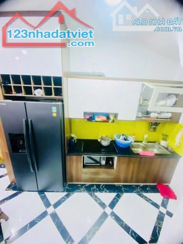 BÁN NHÀ LÔ GÓC YÊN NGHĨA HÀ ĐÔNG 35M2, 5 TẦNG, MT 3.4M, Ô TÔ ĐỖ CỬA - 1