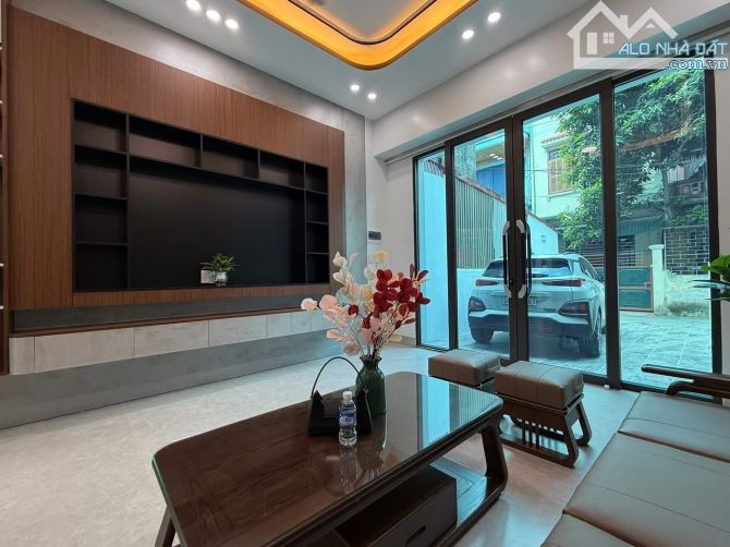 Bán nhà 3 tầng ngõ phố Vũ Hựu, ph Lê Thanh Nghị, TP HP, 64.7m2, mt 4m, 3 ngủ, sân oto - 1