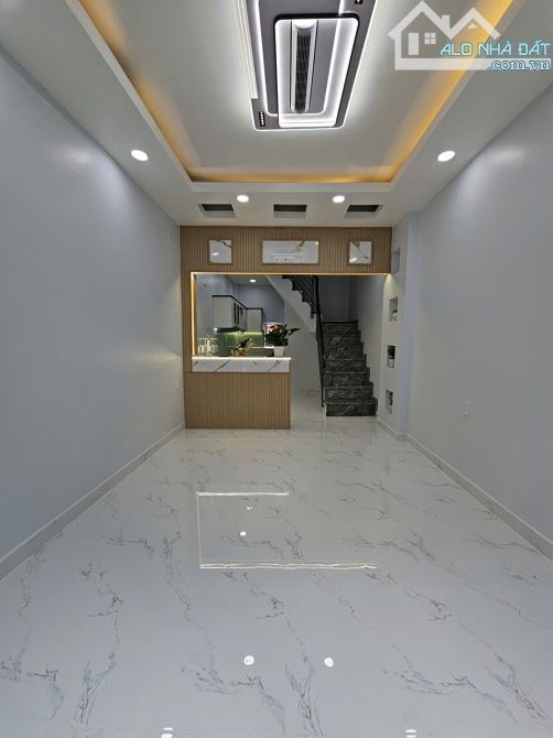 Sát mặt tiền Hoàng Diệu  Vip Q4 - Ngang 3.6 Dài 10 có 6 tỷ - 13