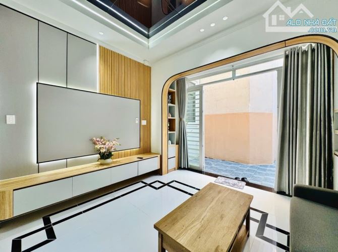 NHÀ ĐẸP FULL NỘI THẤT GÒ VẤP - NGAY CV LÀNG HOA - 2 TẦNG 1 GÁC- 4x10M - 4.7 TỶ - 13