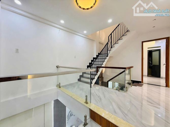 BÁN NHÀ---GIÁ: 5.75TỶ-- Đ.NGUYỄN VĂN KHỐI,P8, - 14