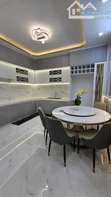 CẠNH Phú Mỹ Hưng VIP nhất VN phú Thuận Q 7 Ngang 4 dài 15 M CÓ 83 TRIỆU M2 3 TẤM MỚI - 16
