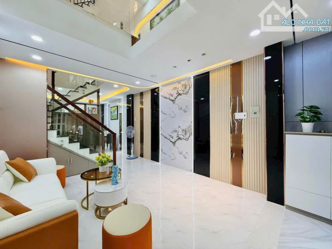 BÁN NHÀ---GIÁ: 5.75TỶ-- Đ.NGUYỄN VĂN KHỐI,P8, - 16