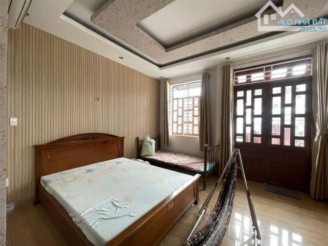 Biệt thự tân cổ điển 3 tầng, 164m² ngang 7m, nội thất ngoại nhập, gần Lotte Gò Vấp, 21 tỷ - 16