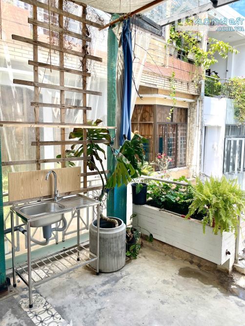 📌📌📌LÀM VIỆC TRỰC TIẾP GIÁ TỐT !!! Bán căn hộ cho thuê 16 phòng đường kiệt lê duẩn - 18