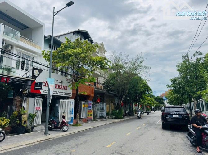 Bán nhà 3 tầng Mặt tiền đường Lê Viết Lượng, đối diện trung tâm hành chính công TP Huế - 2