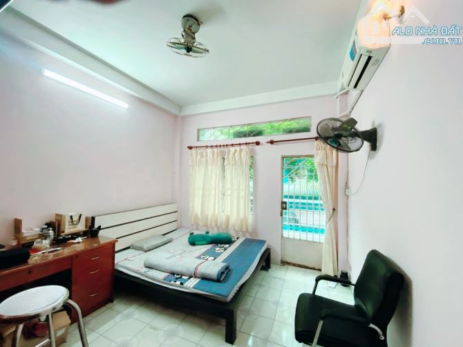 BÁN NHÀ GẦN CỘNG HOÀ MTKD HẺM XE HƠI THÔNG THU NHẬP 50TR 4TẦNG 130M2 NGANG 6.4 GIÁ 20.X TỶ - 2