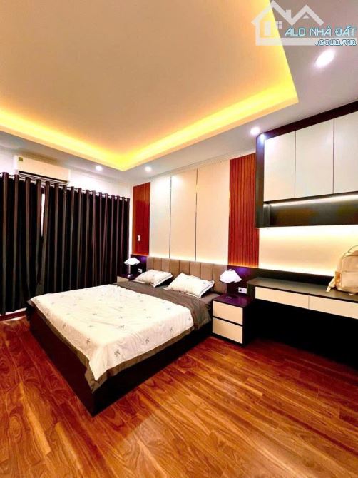 HOA HẬU VĂN PHÚ, HÀ ĐÔNG - Ô TÔ ĐỖ – 40M² 5 TẦNG – NHỈNH 8 TỶ - THƯƠNG LƯỢNG MẠNH - 2