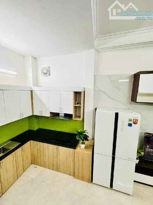 NHÀ ĐẸP CẦU GIẤY – SÁT PHỐ – Ô TÔ CÁCH VÀI BƯỚC – GIÁ CHỈ NHỈNH 8 TỶ - 2