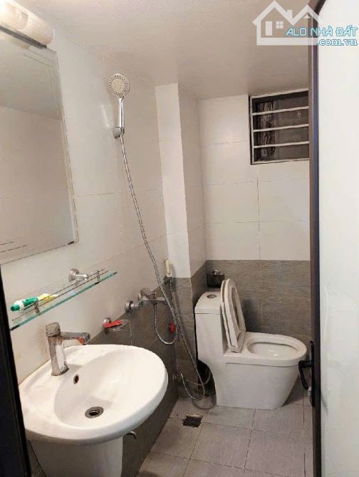 Nhà Xinh -oto  đỗ  ngõ nông- thông Ngọc Trục 33mx 5T    ở, cho thuê 6.9 tỷ. - 2