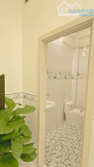 🔥 BÁN NHÀ CMT8, P.15, Q.10 - HẺM XE HƠI 7M, ĐỖ CỬA - CHỈ 9.X TỶ. - 2